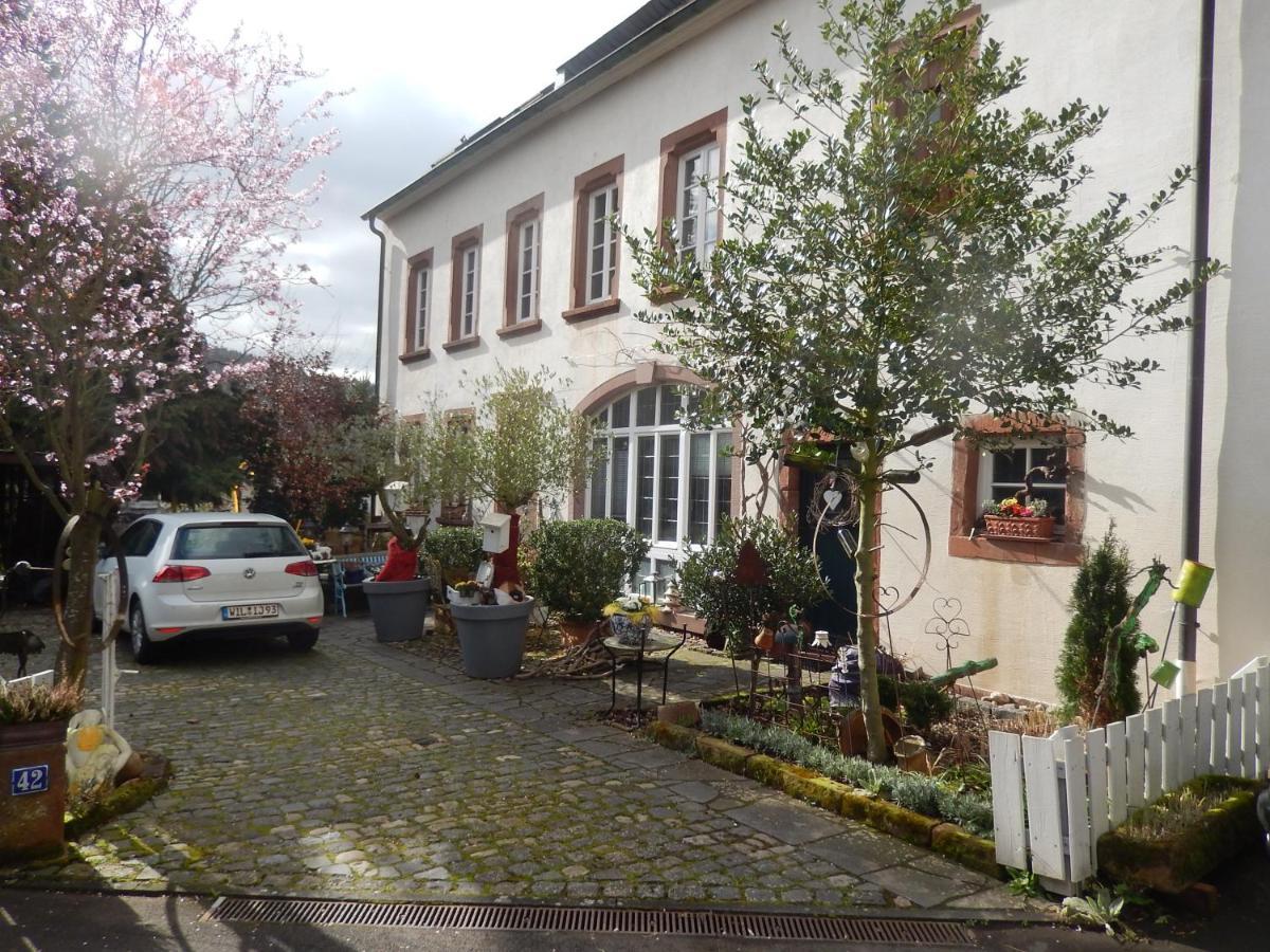 Apartment Altes Winzerhaus Osann-Monzel Eksteriør billede